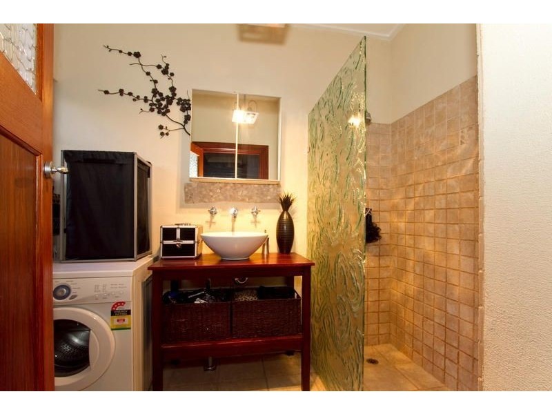 2/58A Westbury Street, St Kilda East VIC 3183