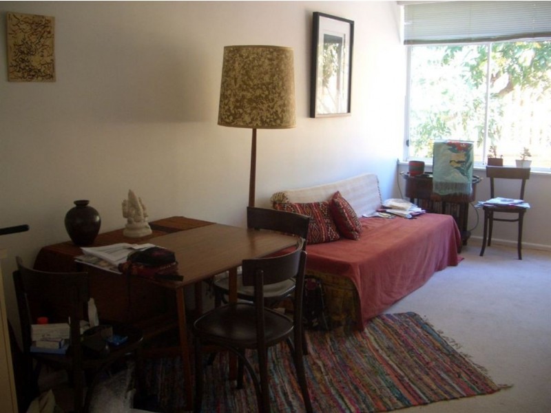 9/244 Barkly Street, St Kilda VIC 3182