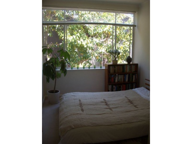 9/244 Barkly Street, St Kilda VIC 3182