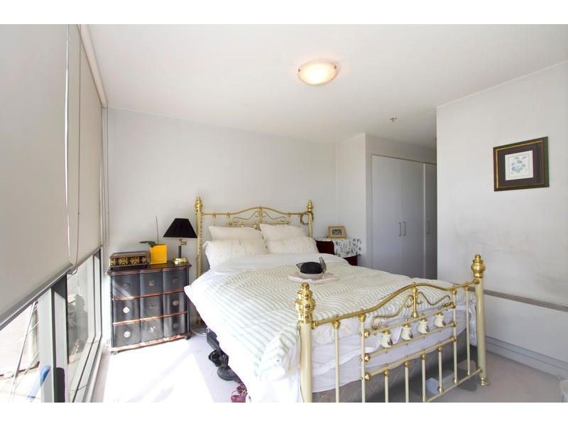 1805/8 Dorcas Street, South Melbourne VIC 3205