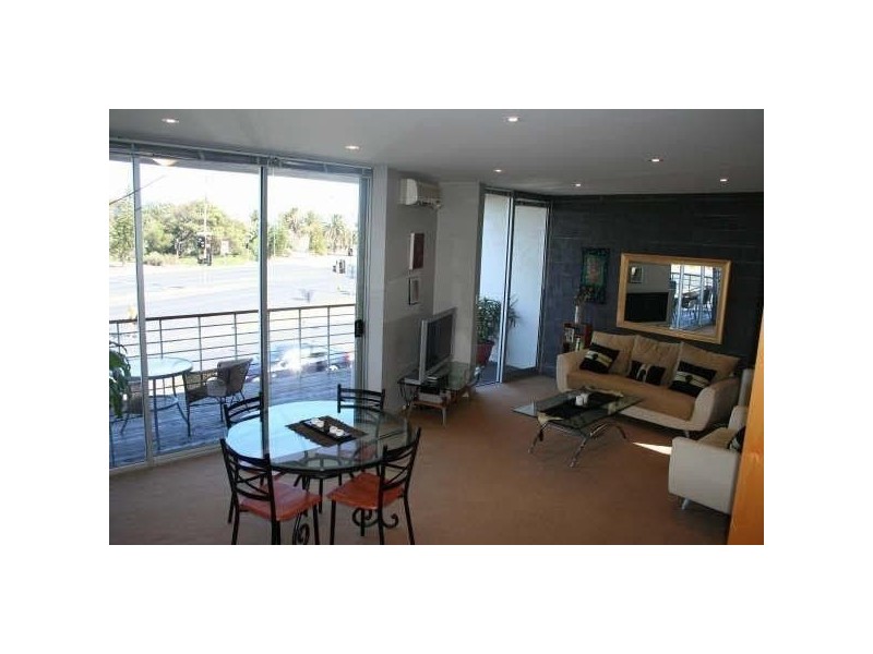 4/1 Ormond Esplanade, Elwood VIC 3184