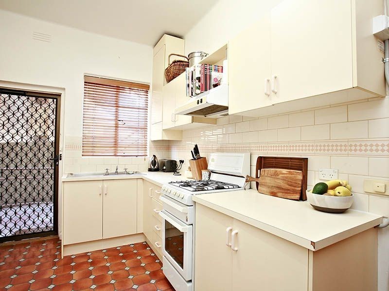 2/10A Mitford Street, St Kilda VIC 3182