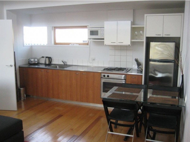 3/28 Carlisle Street, St Kilda VIC 3182