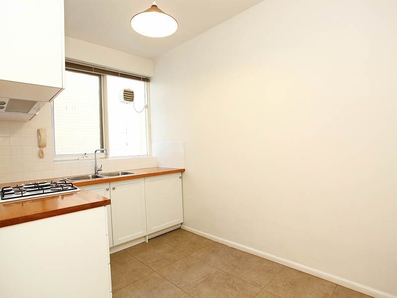 4/30 Shelley Street, Elwood VIC 3184