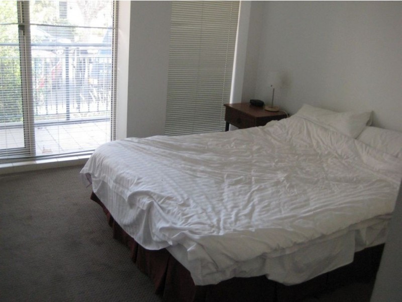 7/12 Acland Street, St Kilda VIC 3182