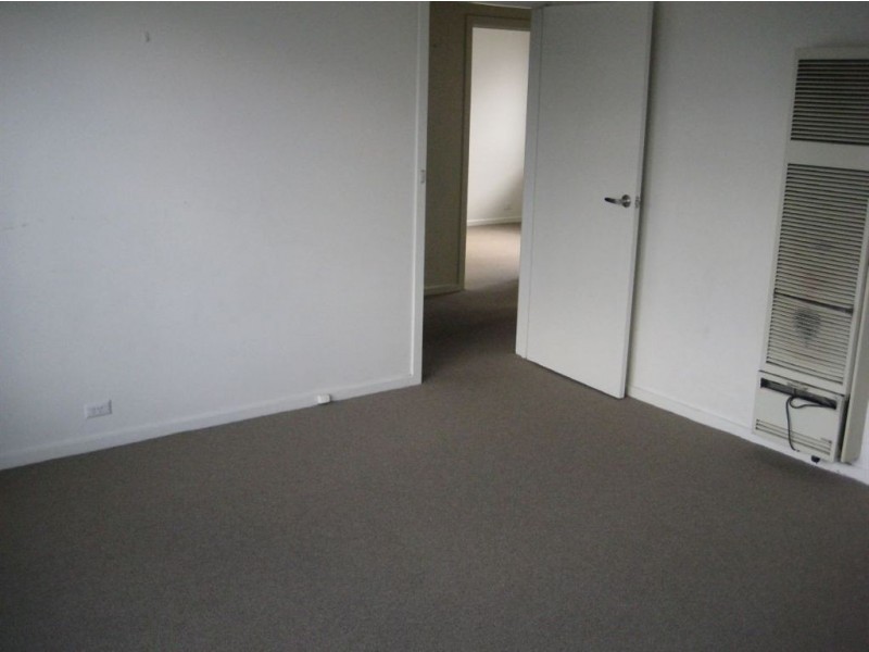 10/14 Mitford Street, St Kilda VIC 3182