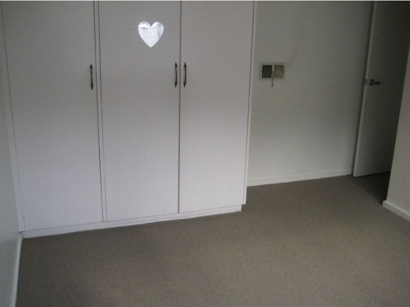 10/14 Mitford Street, St Kilda VIC 3182