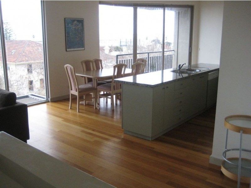 22/12 Acland Street, St Kilda VIC 3182