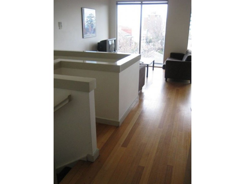 22/12 Acland Street, St Kilda VIC 3182