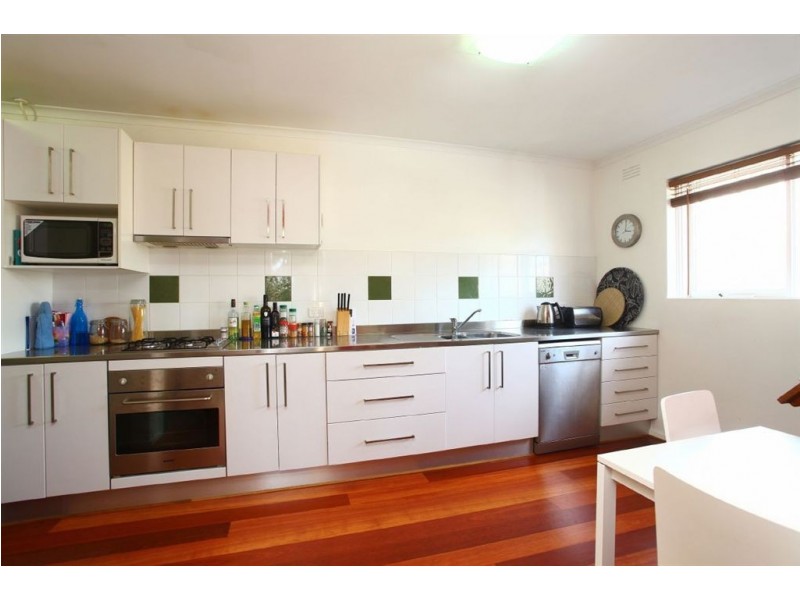 8/10 Dickens Street, Elwood VIC 3184