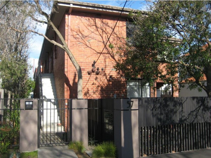 2/57 Foam Street, Elwood VIC 3184