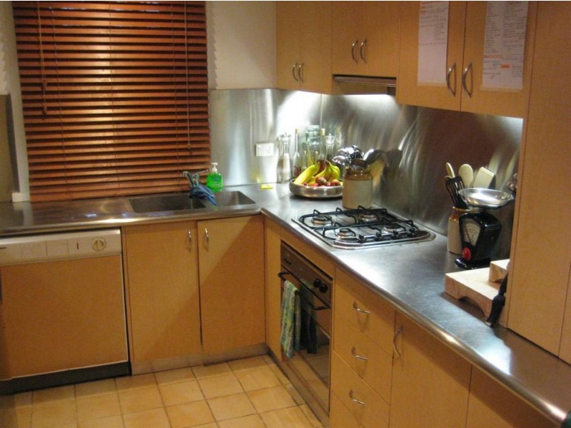 2/12 Neptune Street, St Kilda VIC 3182