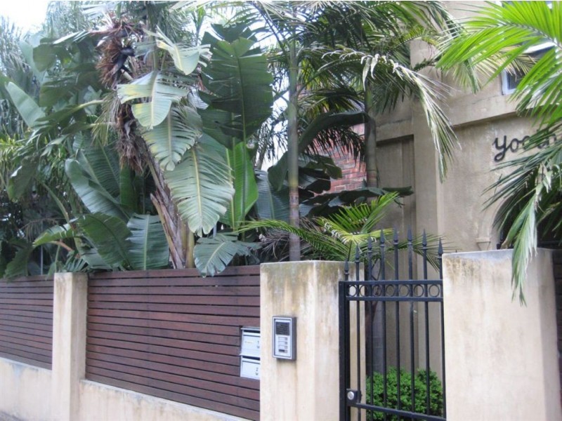 2/12 Neptune Street, St Kilda VIC 3182