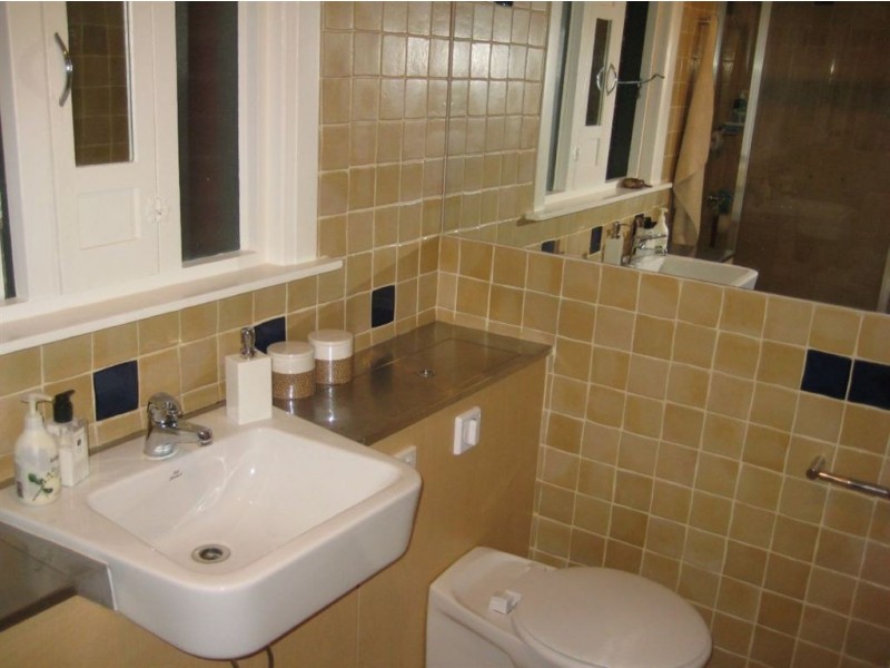 2/12 Neptune Street, St Kilda VIC 3182