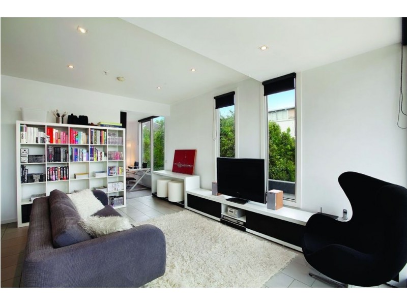 8/52 Fitzroy Street, St Kilda VIC 3182
