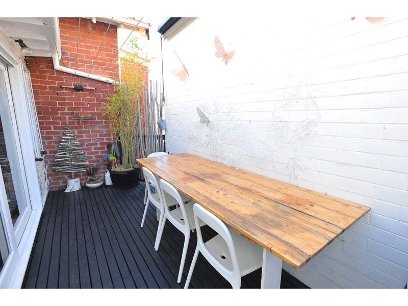 2/32 Burnett Street, St Kilda VIC 3182