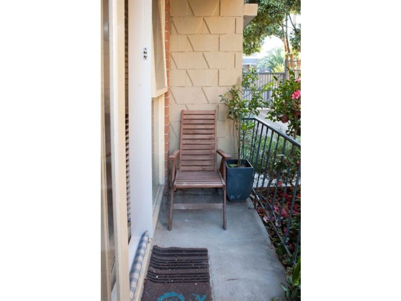 2/23 Robe Street, St Kilda VIC 3182