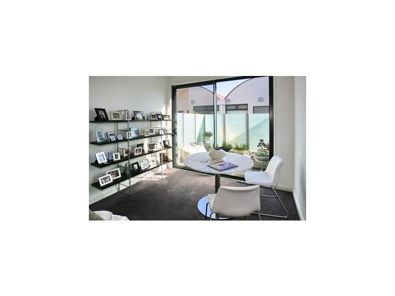 4/9 Marine Avenue, St Kilda VIC 3182