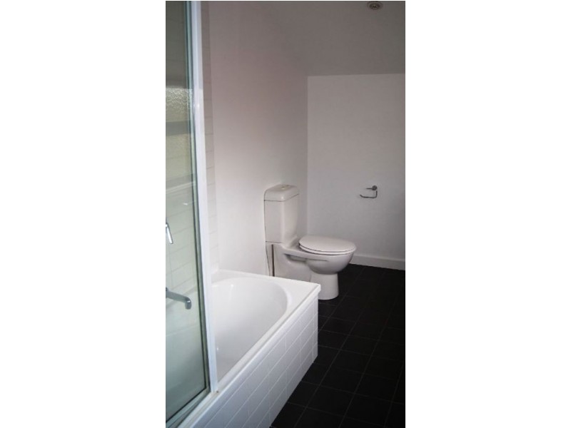 4/9 Marine Avenue, St Kilda VIC 3182