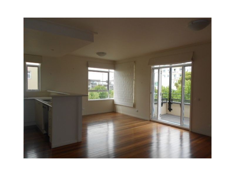 8/4 Graham Street, Port Melbourne VIC 3207