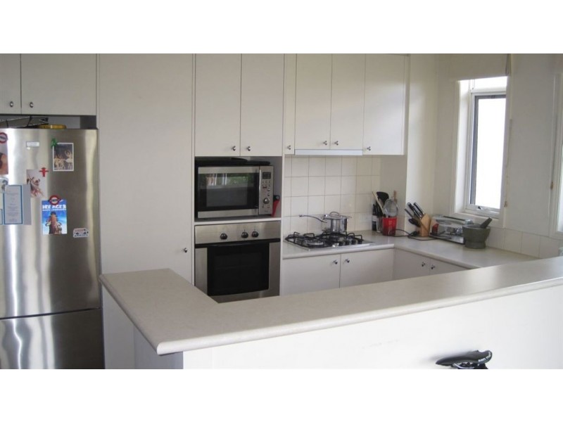 8/4 Graham Street, Port Melbourne VIC 3207