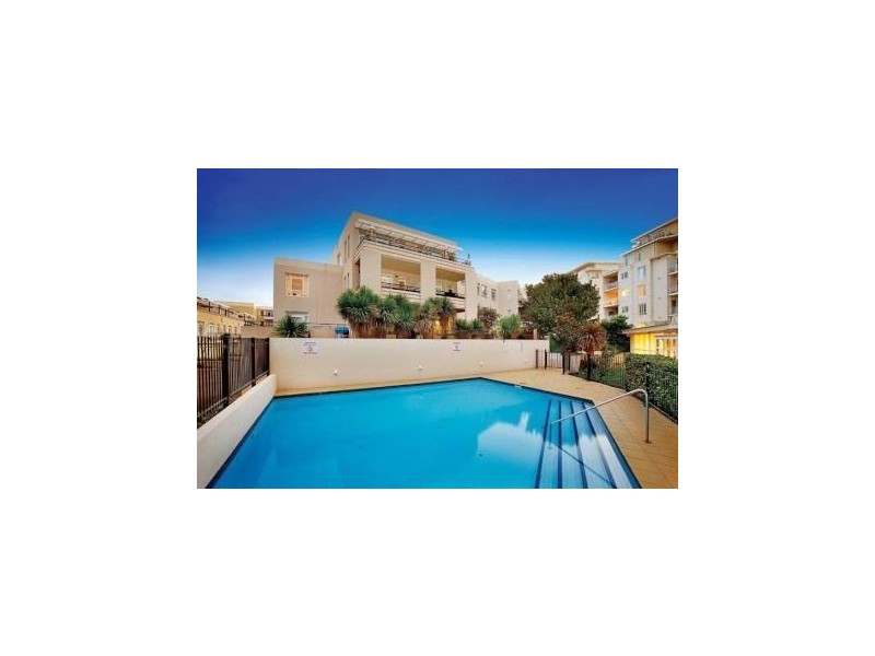 8/4 Graham Street, Port Melbourne VIC 3207