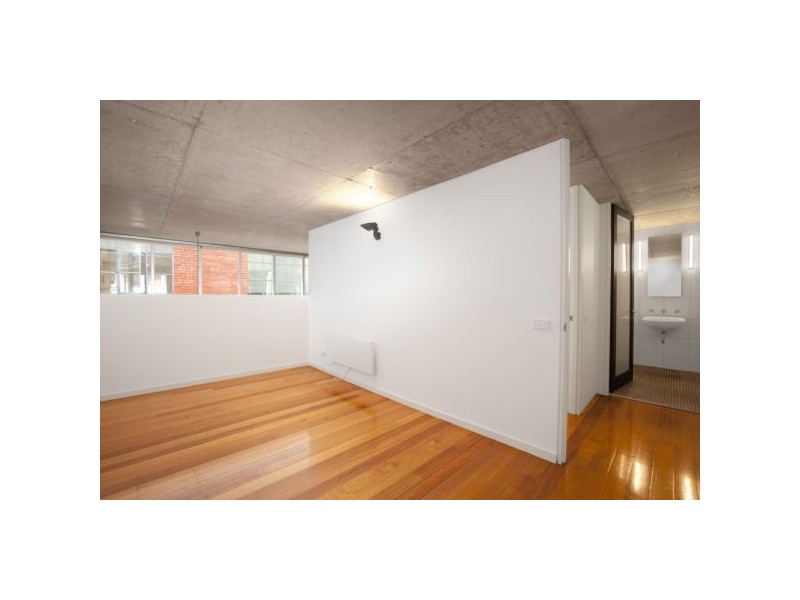 1 Mirka Lane, St Kilda VIC 3182