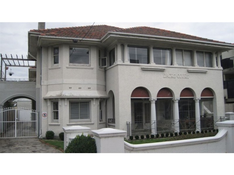 3/372 Orrong Road, Caulfield North VIC 3161