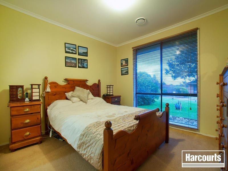 12 Hilltop Rise, Hastings VIC 3915