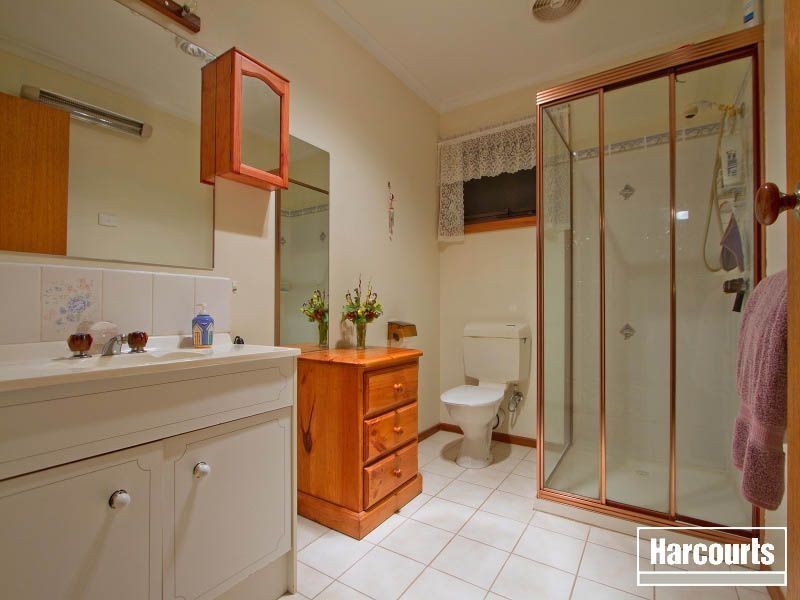 2 Pineview Lane, Hastings VIC 3915