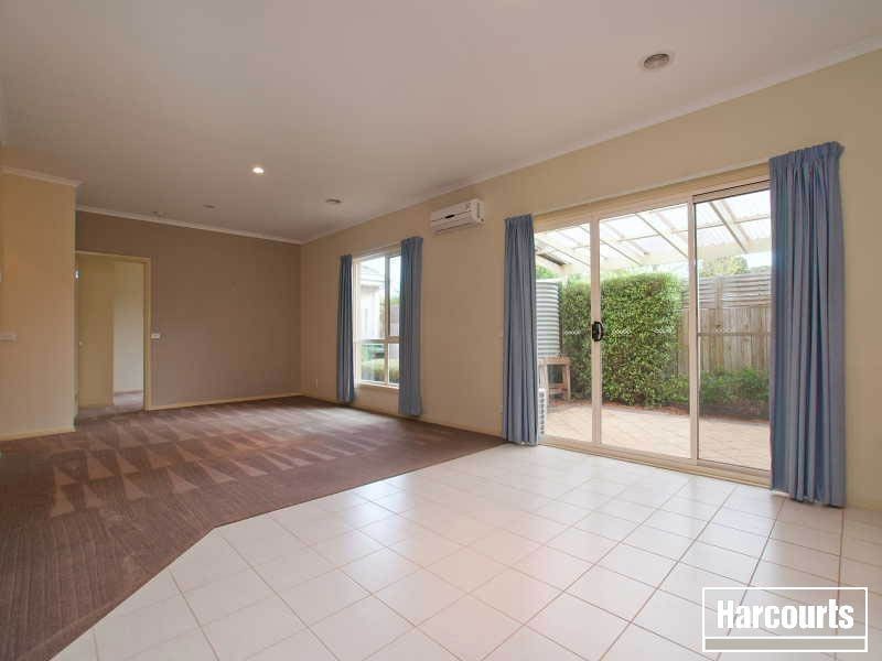 1/9 Nicholas Court, Hastings VIC 3915