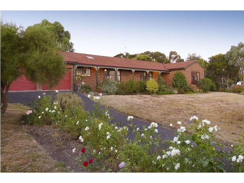 84 Beach Hill Avenue, Somers VIC 3927