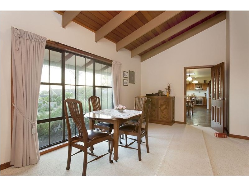 84 Beach Hill Avenue, Somers VIC 3927