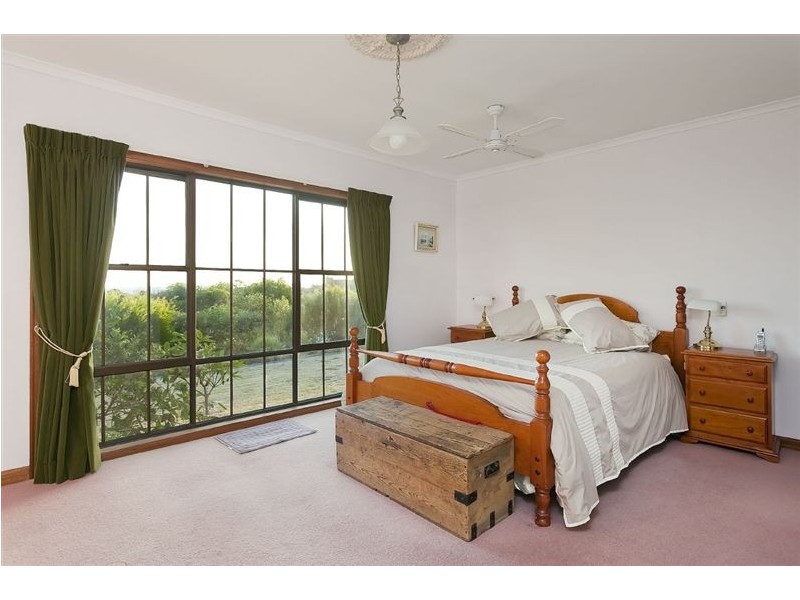 84 Beach Hill Avenue, Somers VIC 3927