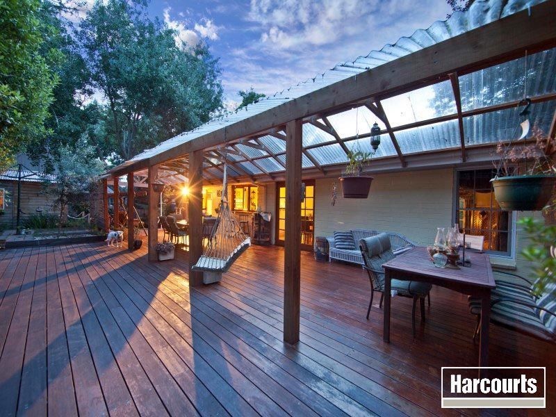 16 McComb Boulevard, Frankston South VIC 3199