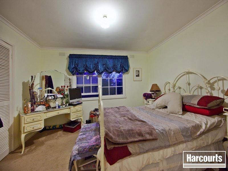 16 McComb Boulevard, Frankston South VIC 3199