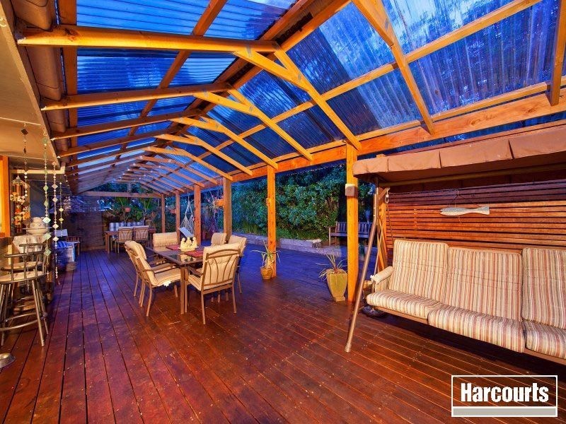 16 McComb Boulevard, Frankston South VIC 3199