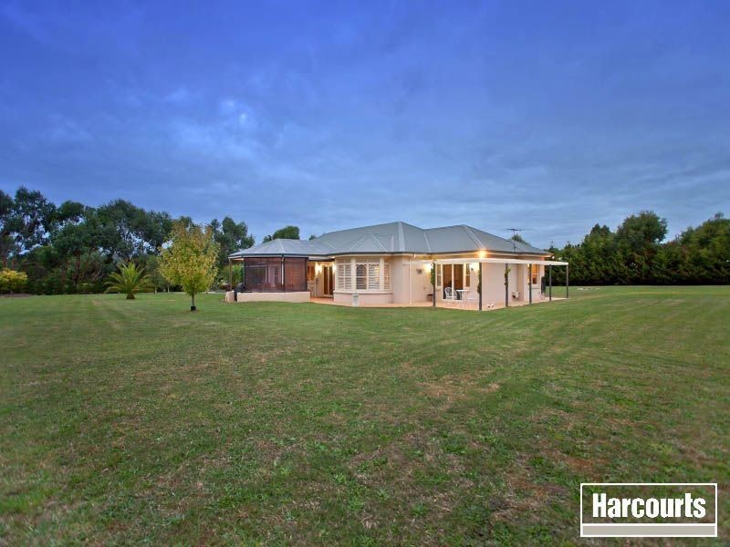 11 Bayview Country Lane, Bittern VIC 3918