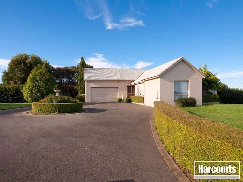 8 Sandstone Island Circle, Bittern VIC 3918