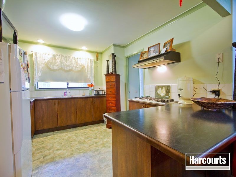 16 Reid Parade, Hastings VIC 3915