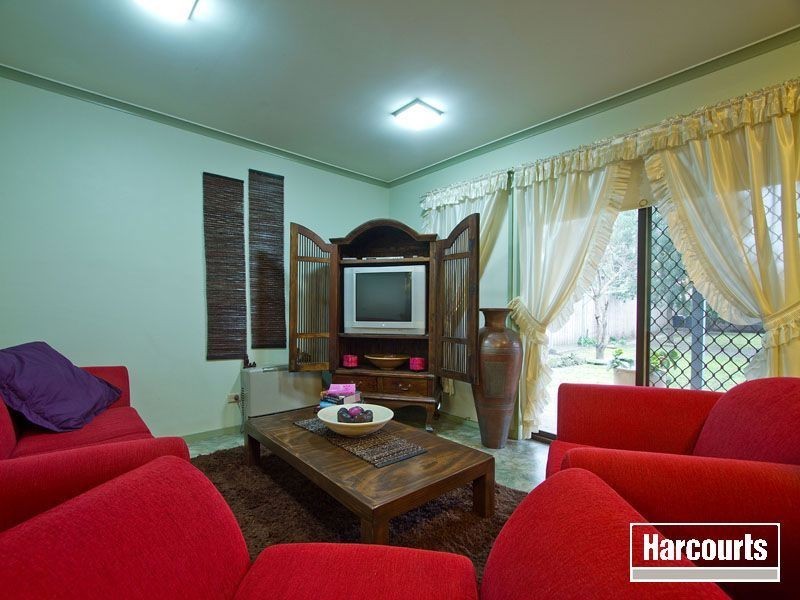 16 Reid Parade, Hastings VIC 3915