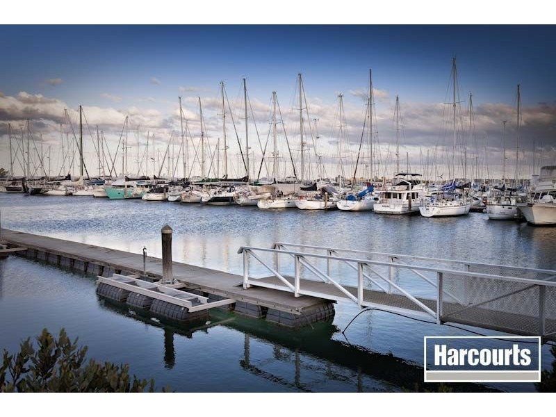 52 Warranqite Cres, Hastings VIC 3915