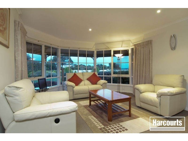 13 Sandstone Island Circle, Bittern VIC 3918