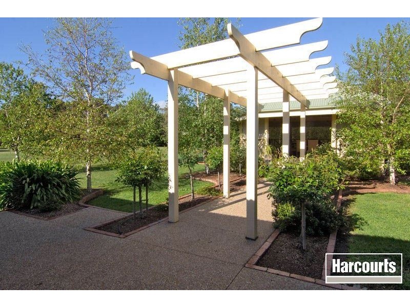 13 Sandstone Island Circle, Bittern VIC 3918