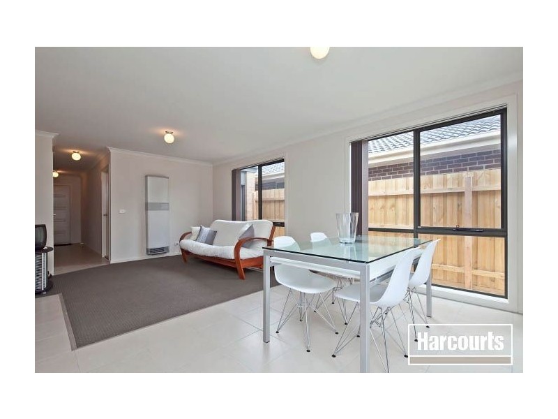 10/10 Kingfisher Court, Hastings VIC 3915
