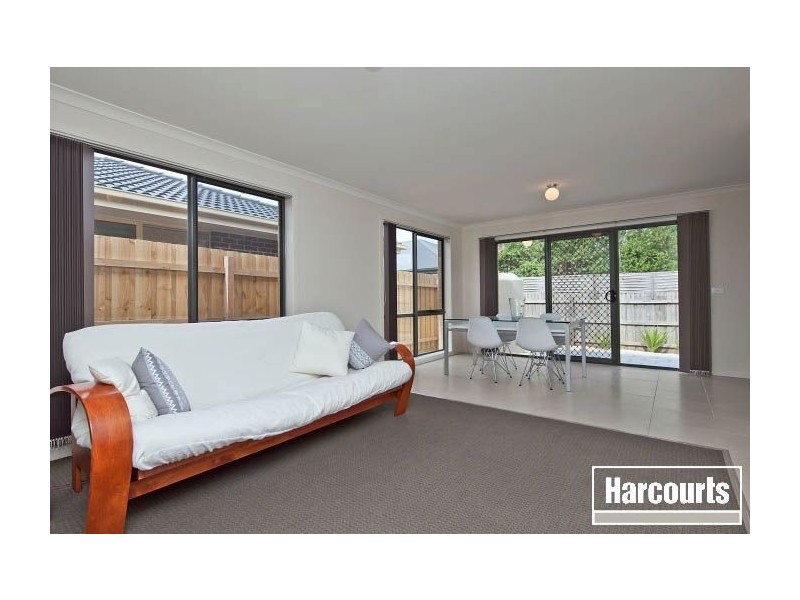 10/10 Kingfisher Court, Hastings VIC 3915