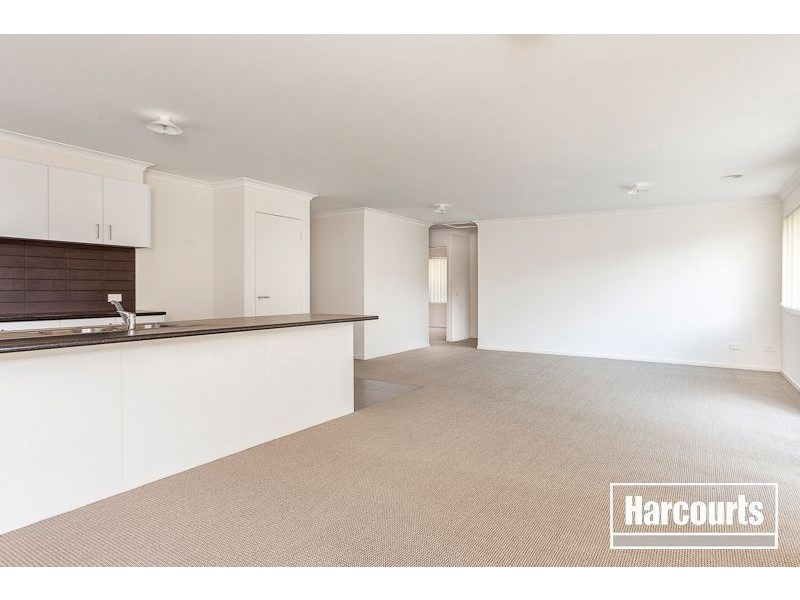 2/16 Reid Parade, Hastings VIC 3915