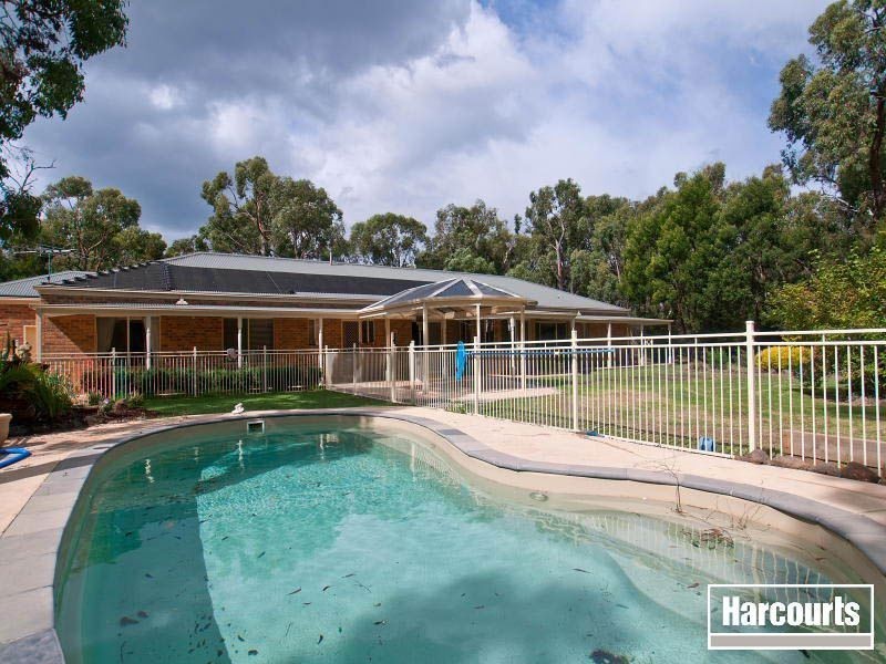 16 Messines Road, Bittern VIC 3918