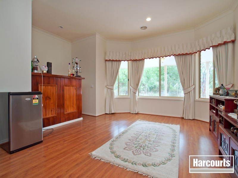 16 Messines Road, Bittern VIC 3918