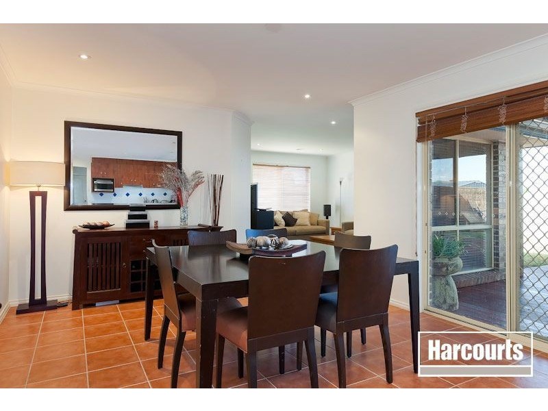 27 Matthew Circuit, Hastings VIC 3915